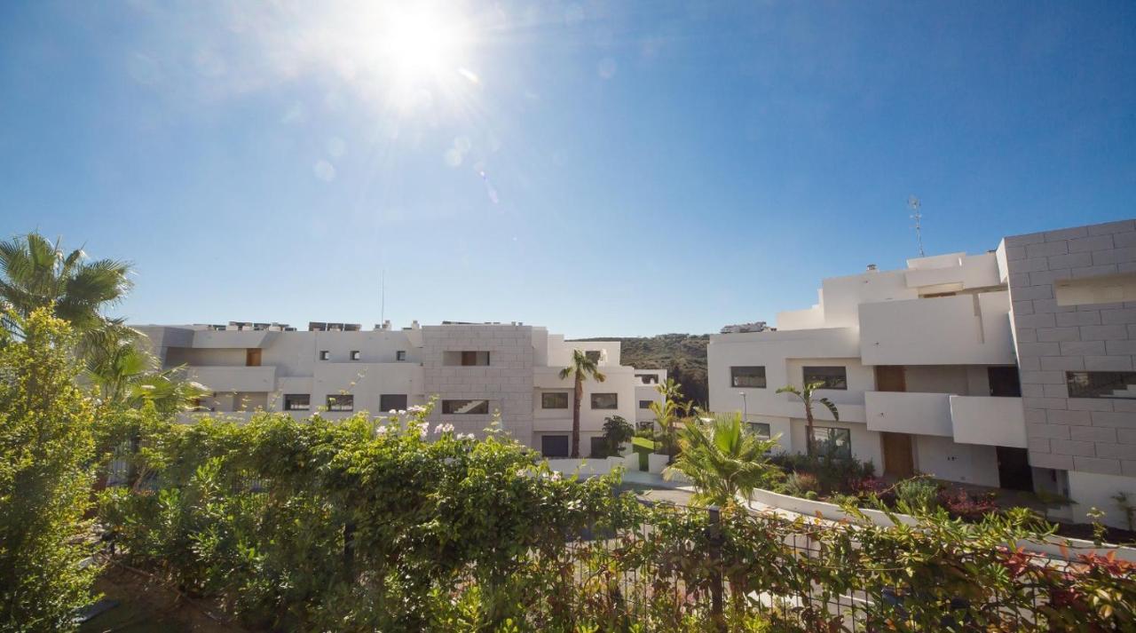 Cg7 Casares Green Екстериор снимка